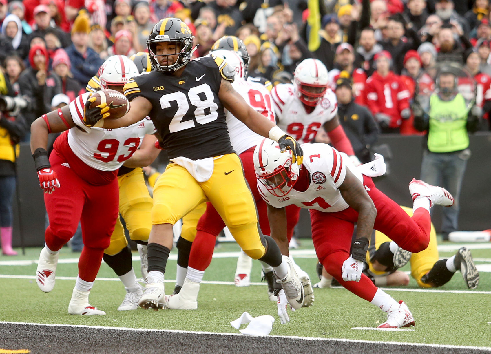 112318-Iowa-Football-006